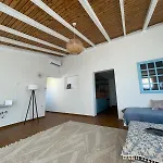 Ouzaki Luxury